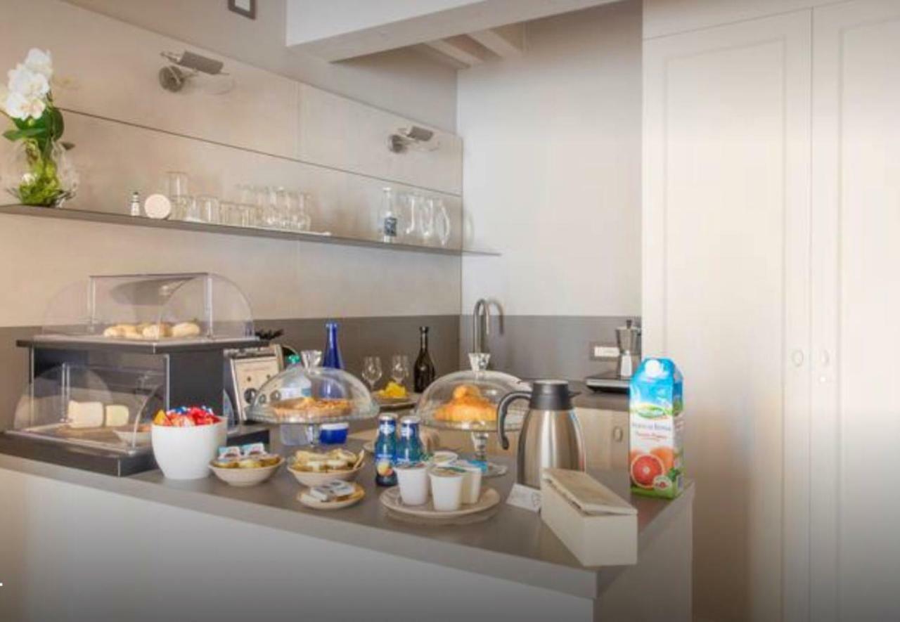 Accademia 21 Bed and Breakfast Mantua Buitenkant foto